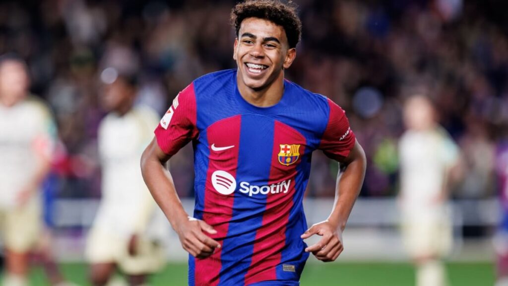 Lamine Yamal, considerato tra gli elementi della formazione più forte di tutti i tempi in Champions League