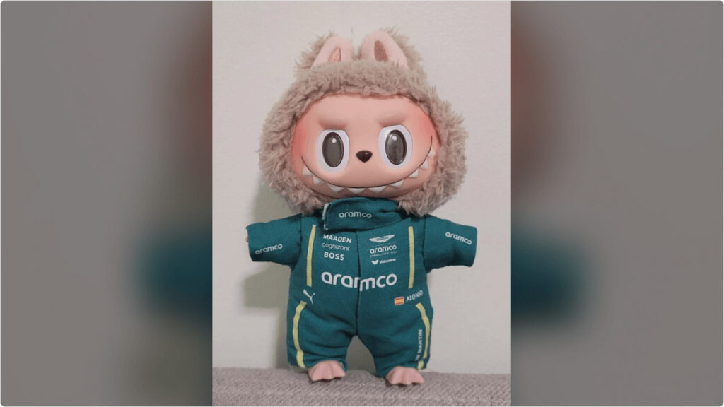 Il labubu dedicato alla F1 e all'Aston Martin