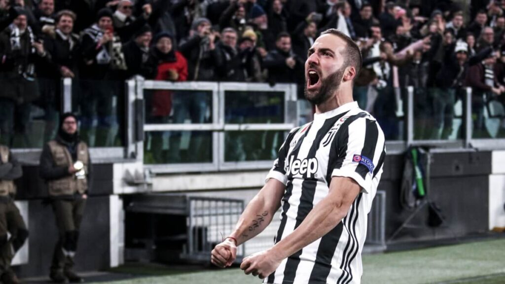 Higuain, ex calciatore del Napoli e autore del gol che ha portato la Juve a vincere lo scudetto