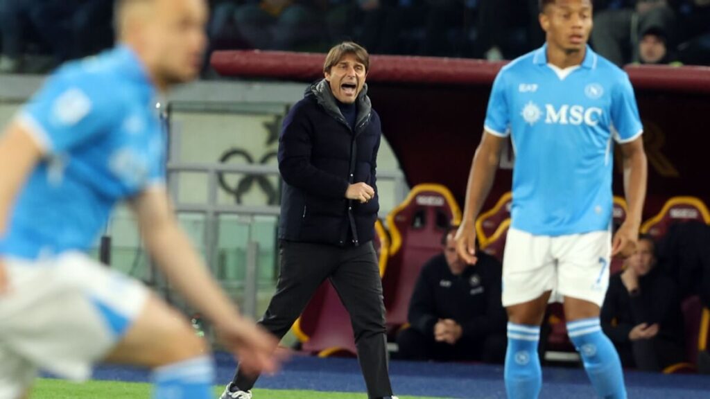 Antonio Conte al primo posto nella classifica stipendi allenatori Serie A