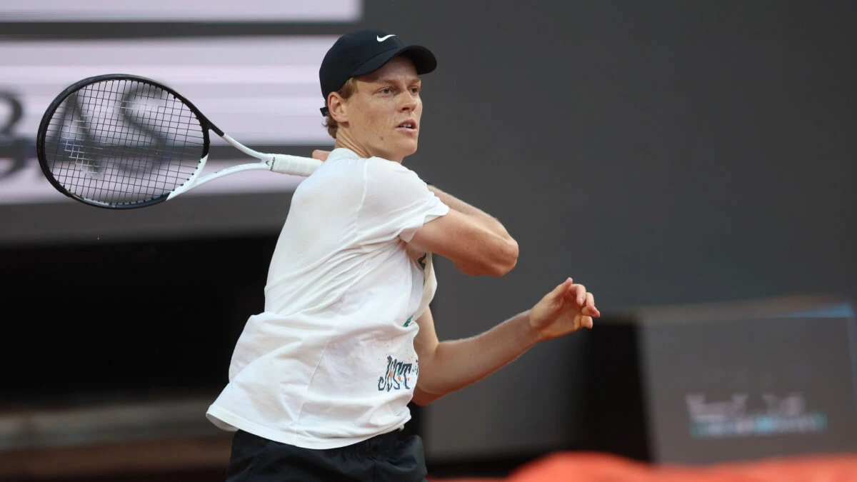 Jannik Sinner infortunio